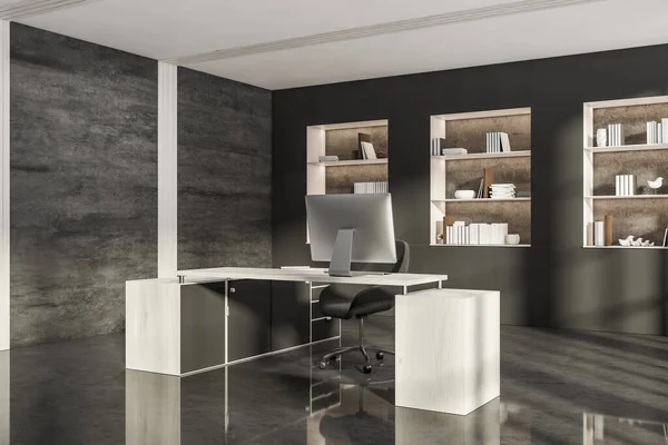 Enge Sicht Auf Dunkle Büroräume Mit Schreibtisch Sessel Grauer Wand — Stockfoto