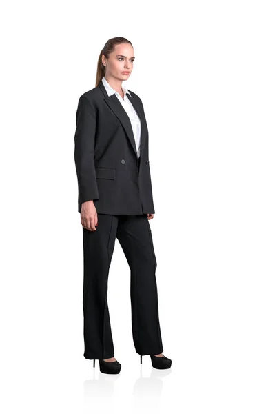 Tânăra Femeie Afaceri Atractivă Care Poartă Costum Formal Stă Picioare — Fotografie, imagine de stoc
