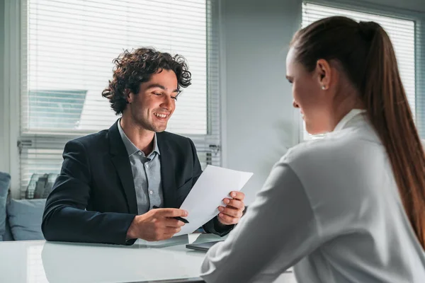 Businessman Businesswoman Wearing Formal Suit Having Conversation Possible Promotion Office — Stock Photo, Image