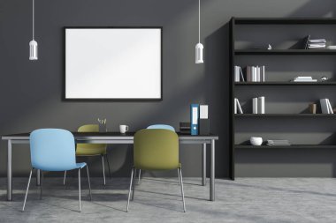 Gri ofis duvarında mavi ve yeşil sandalyeli yatay tuval, bir masa, bir raf, iki ışık ve beton zemin. Model yap. Modern çalışma alanı tasarımı kavramı. 3d oluşturma