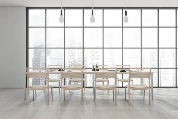 餐厅内部 全景全景 三盏吊灯 一张有八张椅子的轻型木桌 一个餐篮地板和一堵白墙 现代公寓设计的概念 3D渲染 — 图库照片