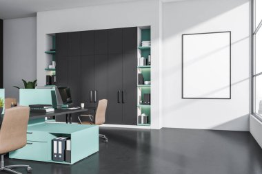 Parlak ofis odası içi, duvarında beyaz boş poster panoramik pencere, masaüstü, koltuk, deniz mavisi raf ve beton zemin. Çalışma için uygun bir yer. 3d oluşturma