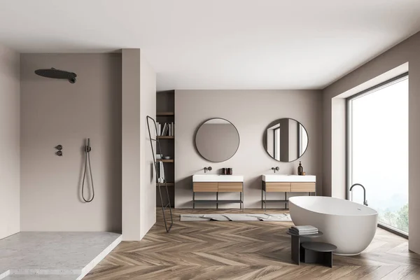 Beigefarbenes Badezimmer Mit Duschkabine Trendige Runde Spiegel Mit Zwei Eitelkeiten — Stockfoto