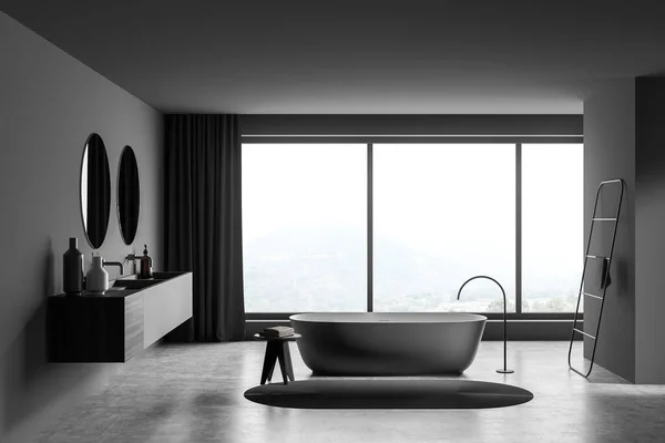Donkergrijze Panoramische Badkamer Met Een Ovaal Bad Met Een Vrijstaande — Stockfoto