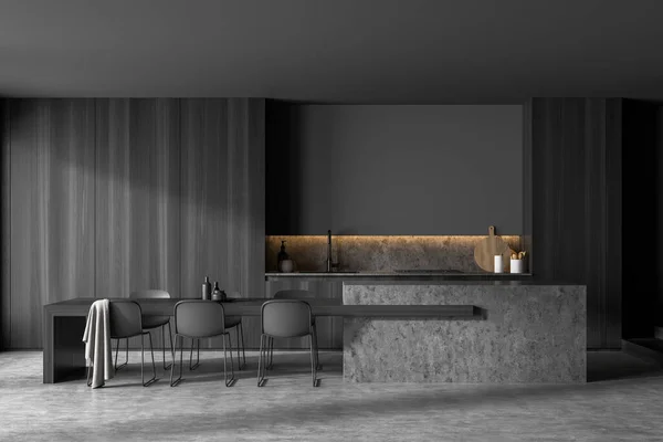 Cozinha Cinza Escuro Com Uma Elegante Mesa Jantar Cadeiras Finas — Fotografia de Stock