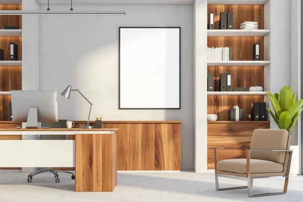 Bürozimmereinrichtung Mit Leeren Weißen Postern Schreibtisch Sesseln Wand Schreibtisch Bücherregalen — Stockfoto