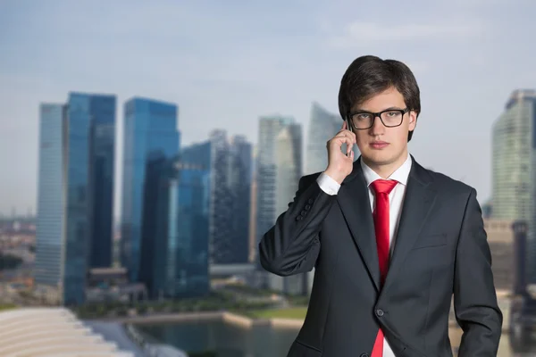 Homme d'affaires avec téléphone — Photo