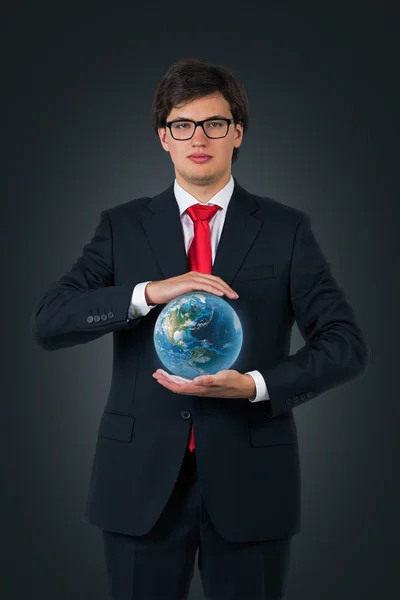 Νέος επιχειρηματίας που κατέχουν γη — Φωτογραφία Αρχείου