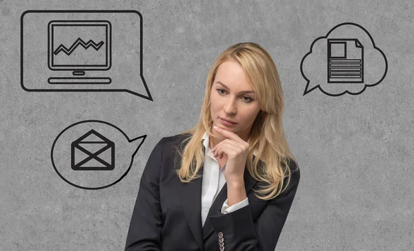 Thoughtful woman — Stock Photo, Image