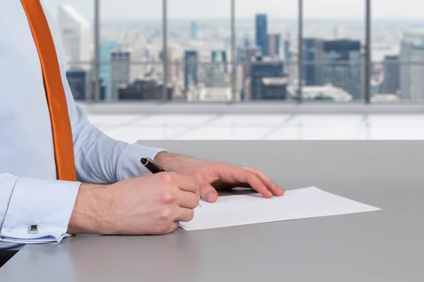 Geschäftsmann bei der Arbeit — Stockfoto