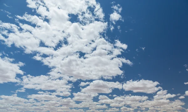 Beautiful blue sky — Stock Photo, Image