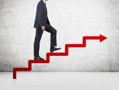 merdiven üzerinde işadamı