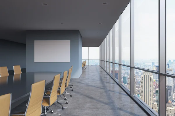 Panorama-Konferenzraum in modernem Büro in New York City. braune Stühle und ein schwarzer Tisch. 3D-Darstellung. — Stockfoto