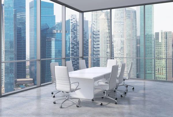 Sala de conferências de canto panorâmico no escritório moderno, vista da área financeira de Singapura. Cadeiras brancas e uma mesa branca. Renderização 3D . — Fotografia de Stock