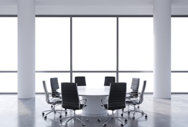 Modern ofis, belgili tanımlık pencere eşiği kopya alanı görünümünden panoramik toplantı odasında. Siyah sandalye ve beyaz bir yuvarlak masa. 3D render.