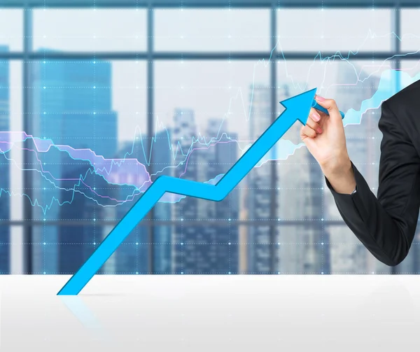 A hand is drawing a growing blue arrow. Forex chart and Singapore cityscape on the background. — Stok fotoğraf