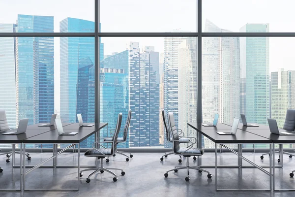 Workplaces in a modern panoramic office, Singapore city view from the windows. Open space. Black tables and black leather chairs. A concept of financial consulting services. 3D rendering. — Stock Photo, Image