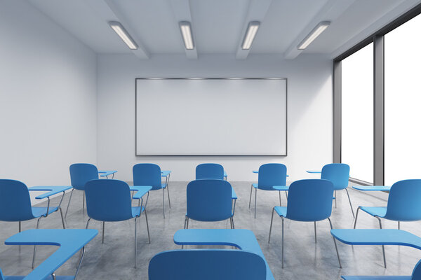 Класс или презентационный зал в современном университете или модном офисе. Синие стулья, белая стена и панорамные окна с белым копировальным пространством. 3D рендеринг
.