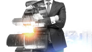 Bir soyut şeffaf işadamı çapraz elleri olan. Moscow city İş Merkezi Görünümü.