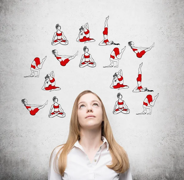 Mujer pensando en hacer yoga —  Fotos de Stock