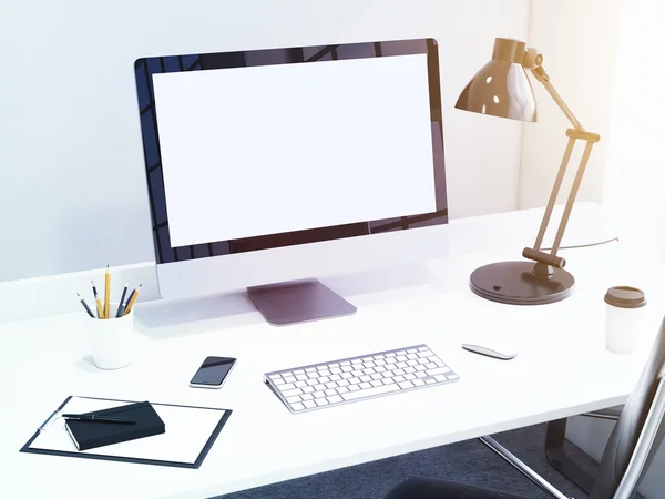 Lugar de trabajo en la esquina, oficina — Foto de Stock