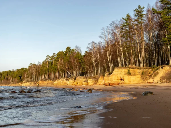 Naplemente Táj Homokkő Sziklák Strand Előtérben — Stock Fotó