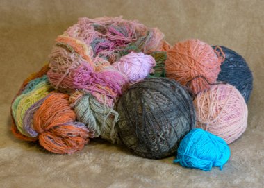 Yün topları, el sanatları, örgü konsepti