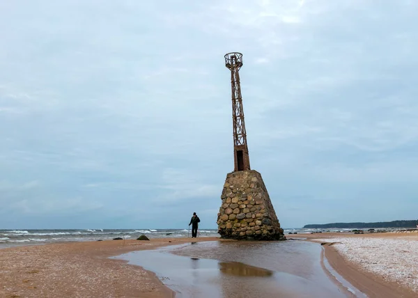 Világítótorony Romok Vad Homokos Strand Balti Tenger Partján Decemberben Vidzeme — Stock Fotó