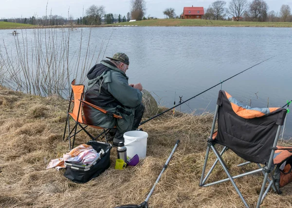 Pesca Pescadores Orilla Del Lago Pesca Carpas Amateur Pesca Como —  Fotos de Stock