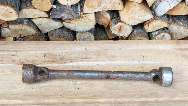 Çeşitli Yedek Parçalardan Hurda Metaller Paslı Eski Demir Aletler Hurda — Stok fotoğraf