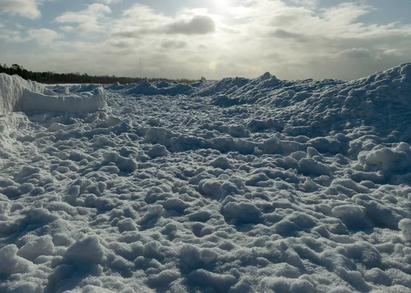 Paisagem Inverno Beira Mar Nevado Formas Gelo Interessantes Costa Mar — Fotografia de Stock