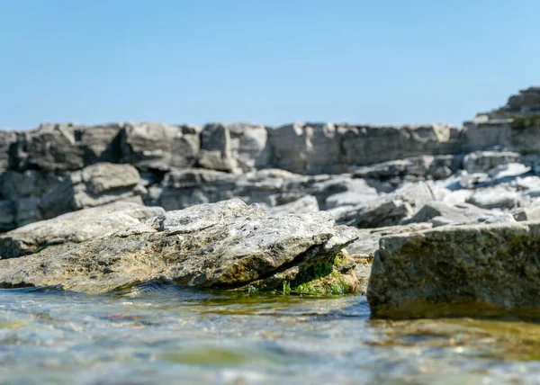 Прекрасний Морський Краєвид Білими Дольмомітами Чиста Прозора Морська Вода Затока — стокове фото