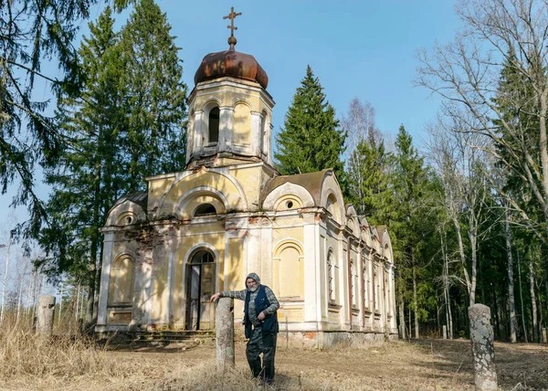 Man Oude Galgauskas Johannes Doper Orthodoxe Kerk Achtergrond Het Silhouet — Stockfoto