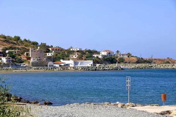 Kıbrıs Adasındaki Küçük Liman Köyü Kato Pyrgos — Stok fotoğraf