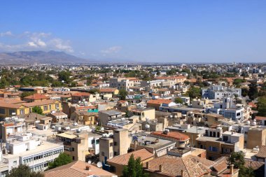 03 Ekim 2020 - NICOSIA / Kıbrıs: Dünyanın son bölünmüş başkenti olan Lefkoşa 'nın (Lefkoşa), Şaolalar' dan (veya 