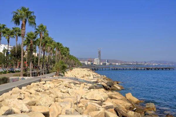 Limassol Stadtblick Von Der Küste Mit Den Architektonisch Modernen Gebäuden — Stockfoto