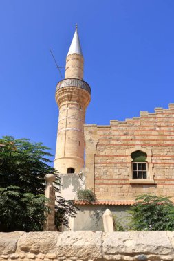 Ekim 06 2020 - Limasol, Kıbrıs: Eski kasabada güneşli bir gün, kordemik salgın nedeniyle sakin bir hayat