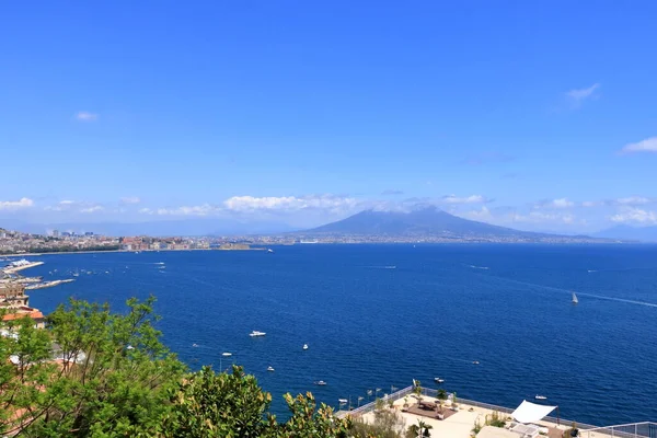 Impresionante Vista Las Aguas Del Mar Tirreno Costa Ciudad Napoli — Foto de Stock