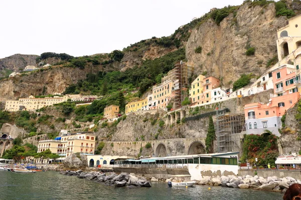 Juli 2021 Amalfi Italië Prachtig Uitzicht Amalfi Stad Vanaf Boot — Stockfoto