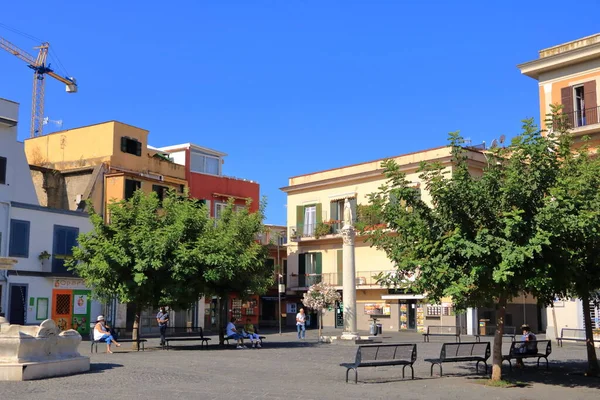 Julho 2021 Pozzuoli Itália Vista Dos Edifícios Residenciais Típicos Centro — Fotografia de Stock