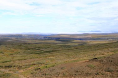 İzlanda 'da Vatnajokull Ulusal Parkı' ndaki Jokulsargljufur Kanyonu ve Jokulsa Nehri 'nin manzarası