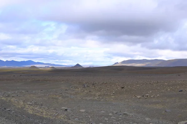 İzlanda 'nın kuzeyindeki Modrudalur Odadhahraun Çölü.