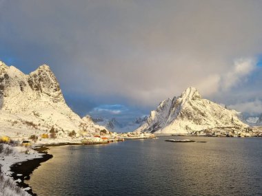 Kışın Lofoten Adası 'nın en güzel manzarası, Norveç, Avrupa