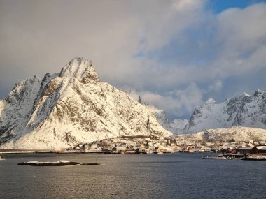 Kışın Lofoten Adası 'nın en güzel manzarası, Norveç, Avrupa