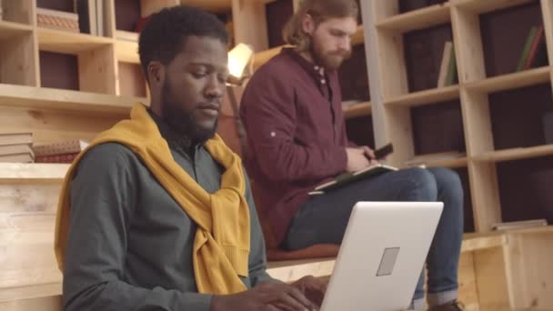 Medium Shot Something African American Caucasian Male Students Sitting Wooden — Stock videók