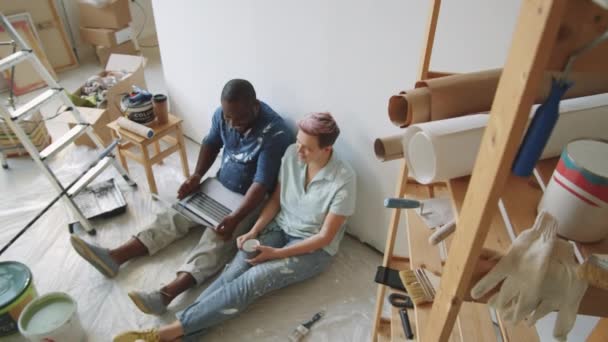 High Angle Shot Multiethnic Married Couple Sitting Together Floor Room — Stock Video