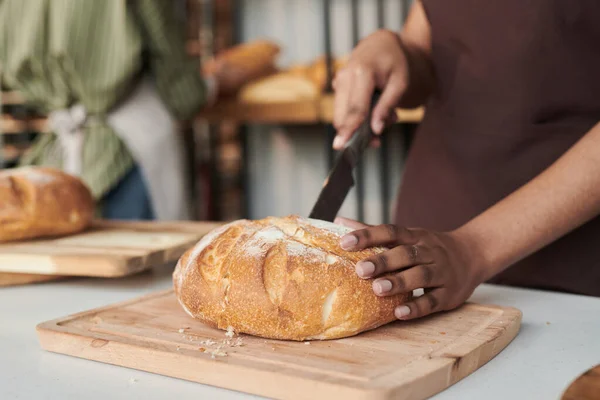 Bakat färskt bröd — Stockfoto