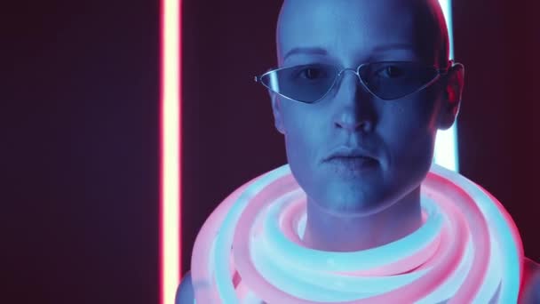 Chest Studio Shot Young Bald Woman Trendy Eyeglasses Glowing Neon — Stock Video