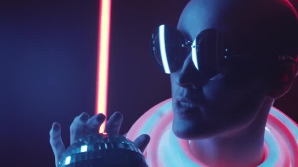 Studio Shot Young Bald Woman Fashionable Glasses Glowing Neon Tubes — Stock Video