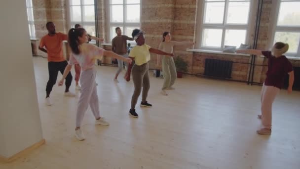 Стоковые Видео Dance Teacher ⬇ Скачать Футажи Dance Teacher.